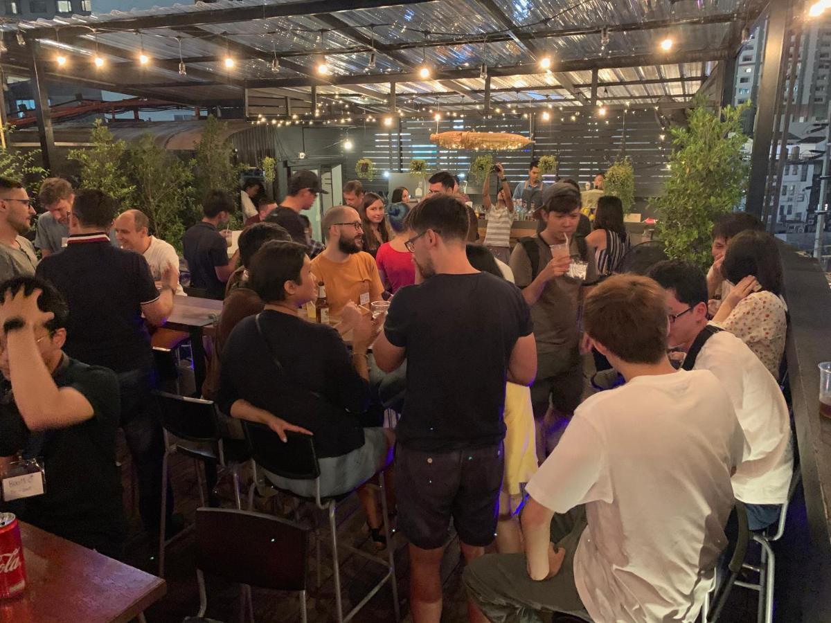 Thonglor Travellers Hostel And Cafe Bangkok Exteriér fotografie