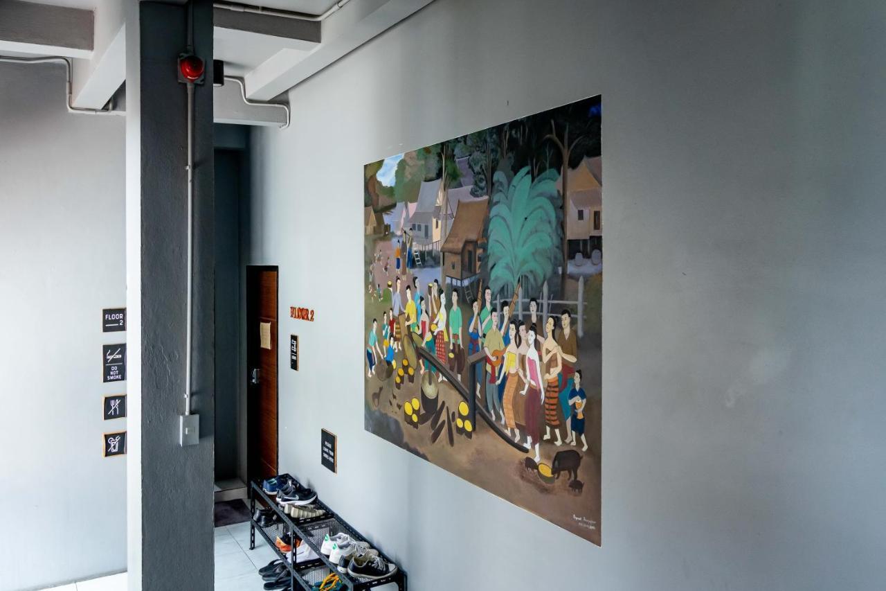 Thonglor Travellers Hostel And Cafe Bangkok Exteriér fotografie
